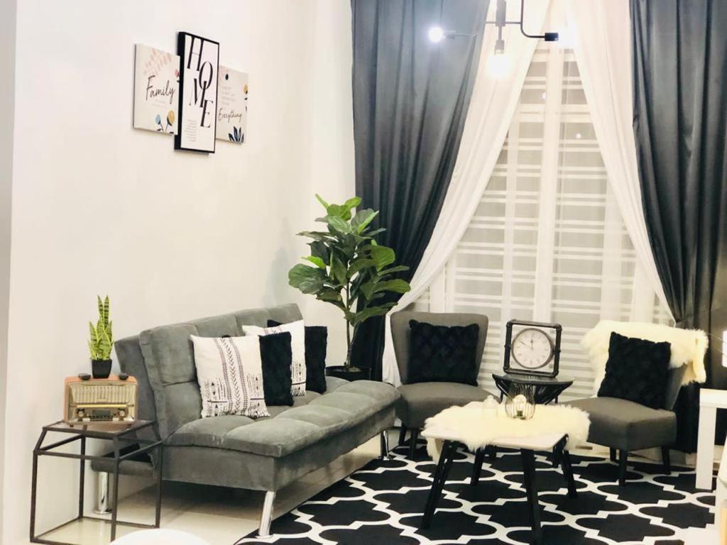 Villa Pool Kepala Batas Kampong Hilir  Dış mekan fotoğraf
