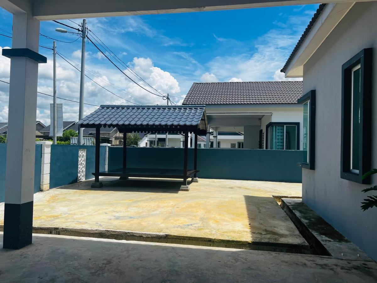 Villa Pool Kepala Batas Kampong Hilir  Dış mekan fotoğraf